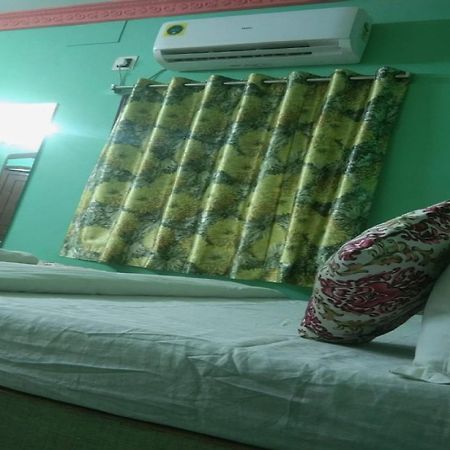 Jādabpur Hotel O Palace Inn Near Acropolis Mall מראה חיצוני תמונה